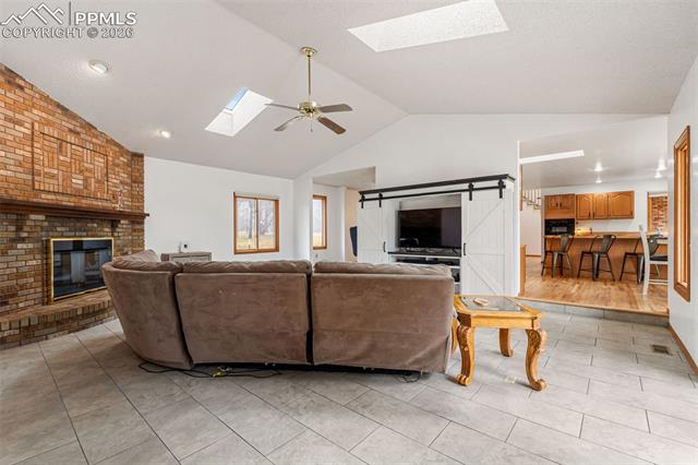390 E Stirrup Trail