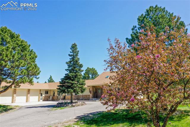 390 E Stirrup Trail