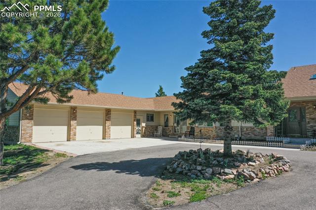 390 E Stirrup Trail