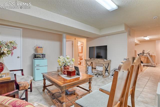 850 Wycliffe Drive