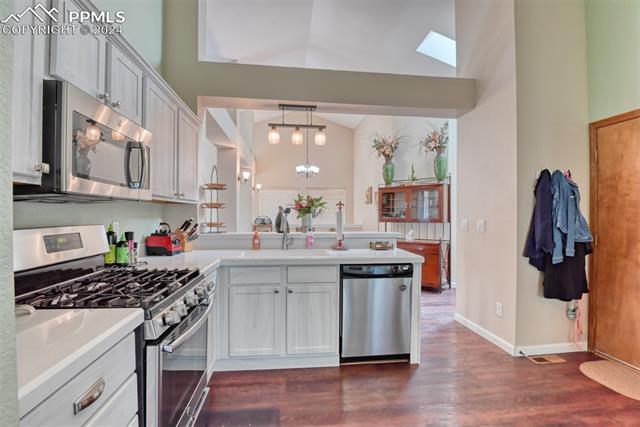 850 Wycliffe Drive