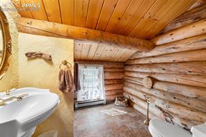 18555 Clydesdale Road