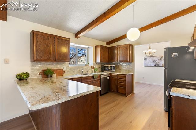 4856 Iron Horse Trail