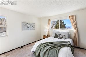 4856 Iron Horse Trail