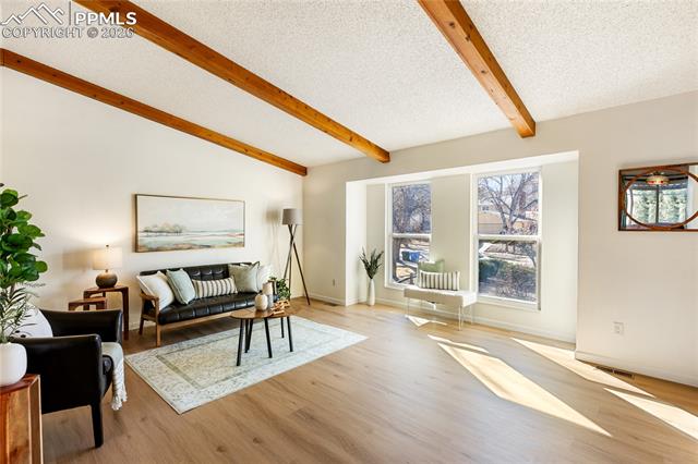 4856 Iron Horse Trail