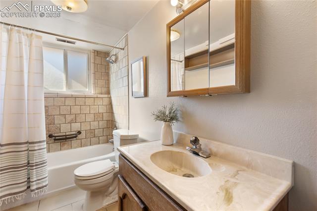 4856 Iron Horse Trail