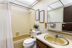 4856 Iron Horse Trail