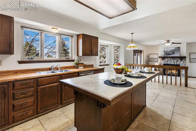 2930 Rhapsody Drive