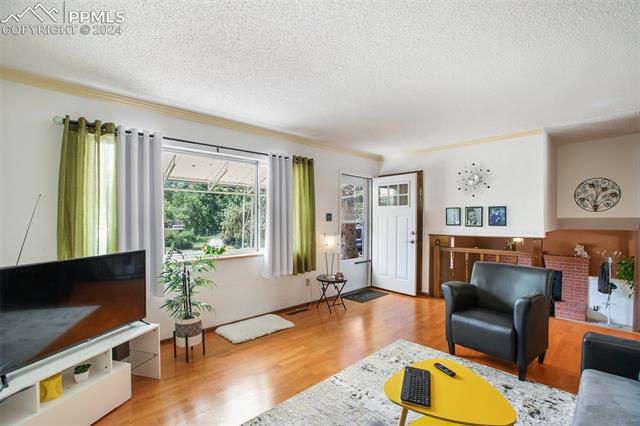 2414 Camelot Court
