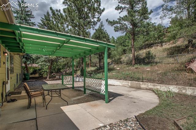 2414 Camelot Court