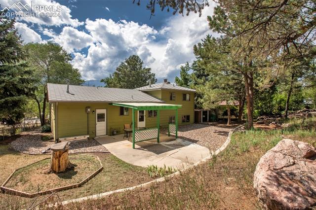 2414 Camelot Court