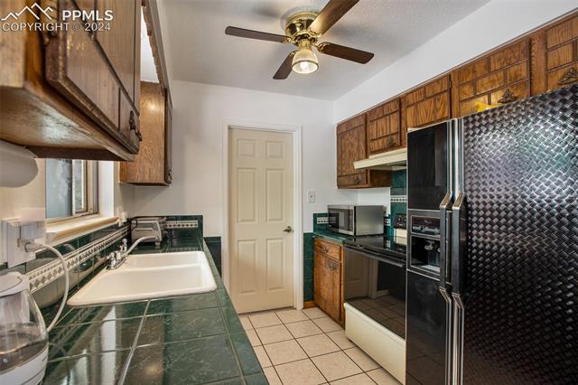 2414 Camelot Court