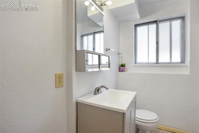 2414 Camelot Court