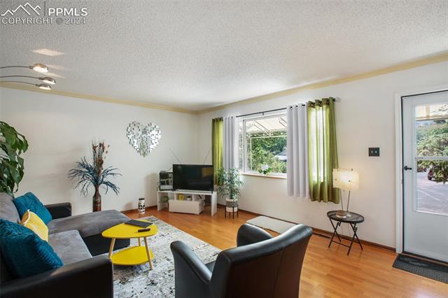 2414 Camelot Court