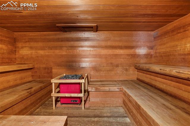 6520 Delmonico Drive 108