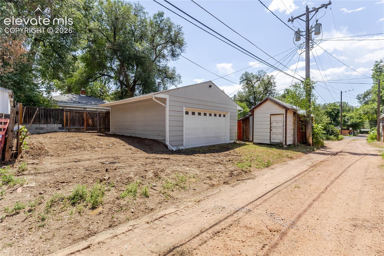 812 N Institute Street