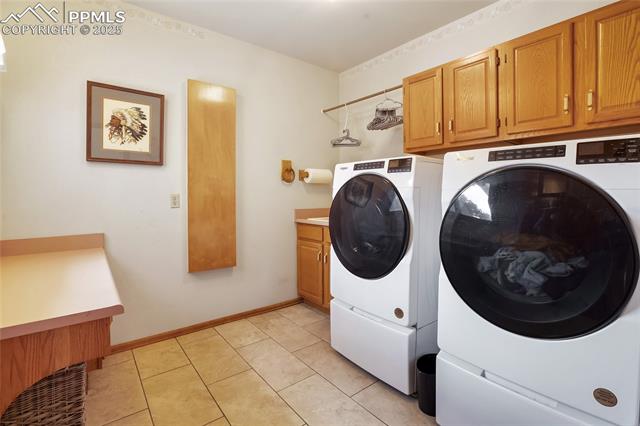 390 E Stirrup Trail