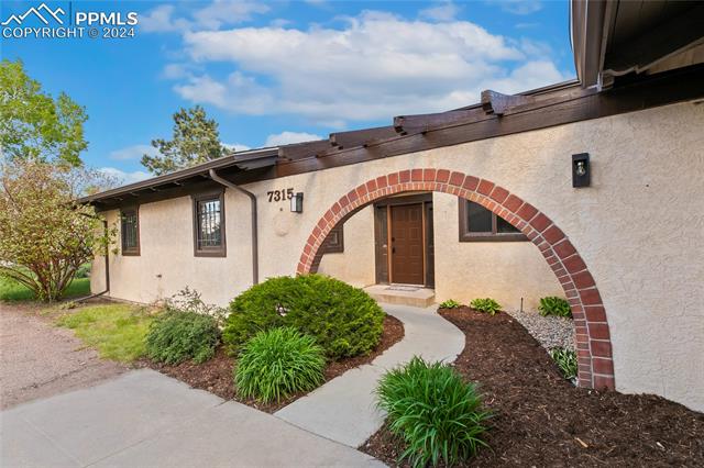 9515 Bent Grass Place