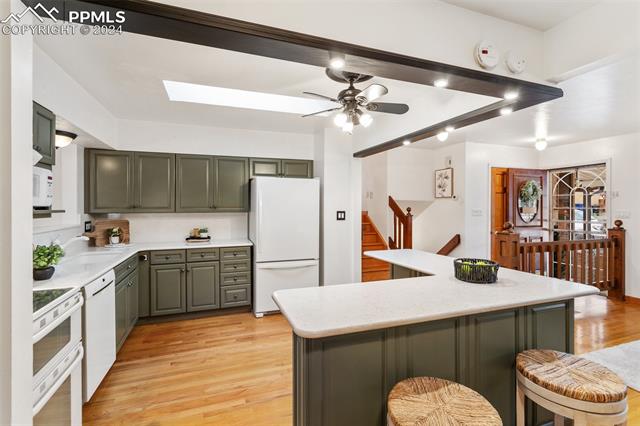 24 N Dartmouth Street