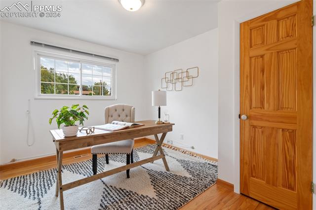 24 N Dartmouth Street