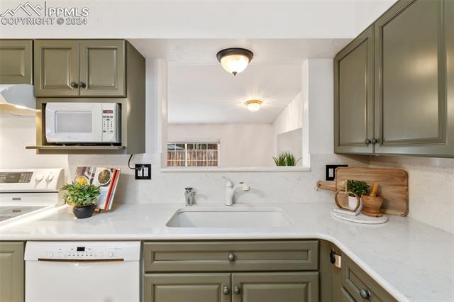 24 N Dartmouth Street