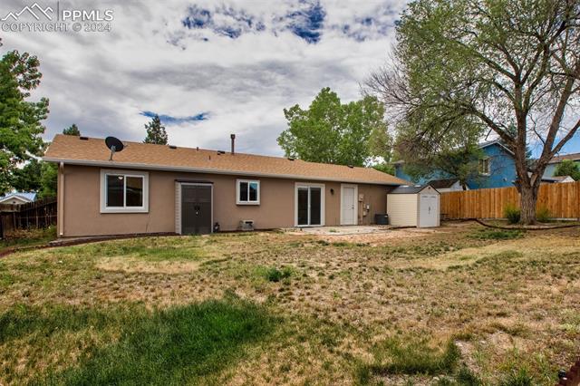 7082 Sequoyah Way