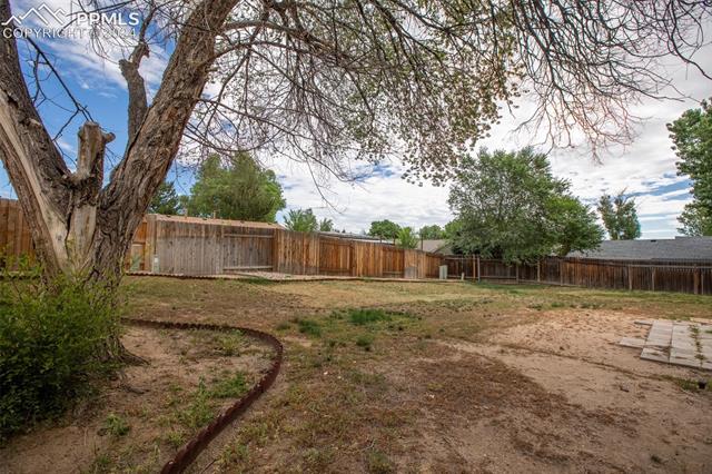 7082 Sequoyah Way