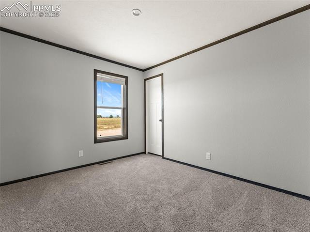 2690 E Ellicott Road