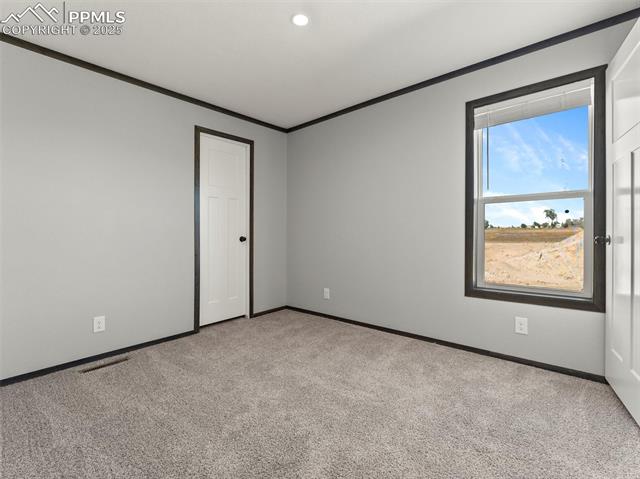 2690 E Ellicott Road