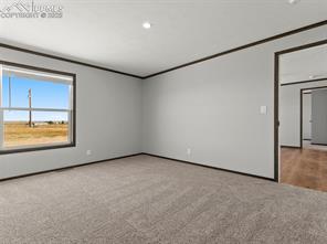 2690 E Ellicott Road