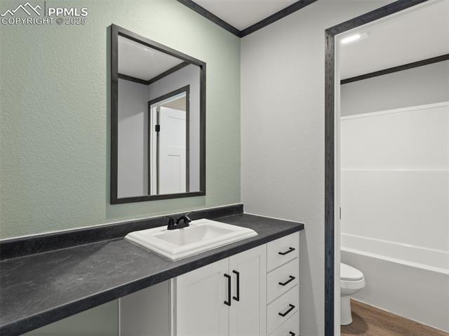 2690 E Ellicott Road