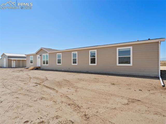 2690 E Ellicott Road