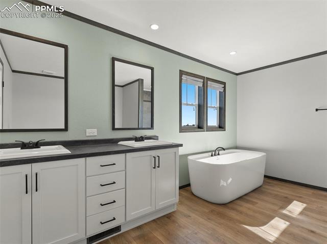 2690 E Ellicott Road