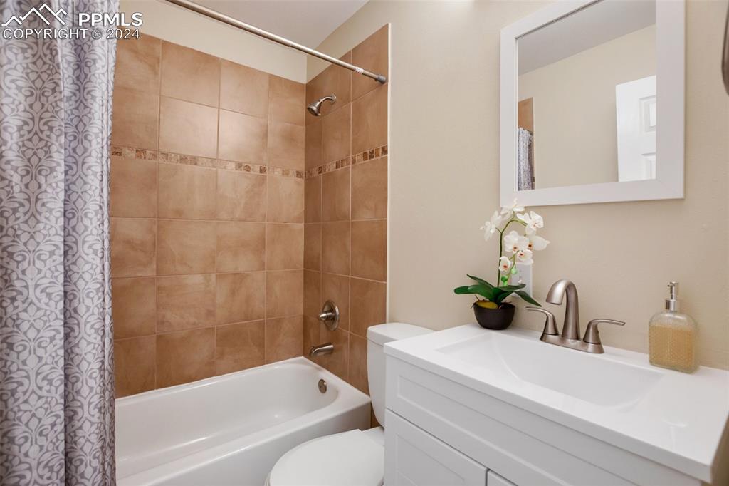 2449 Ranch Lane