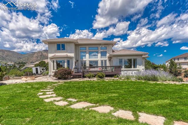 5765 Chase Point Circle