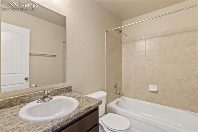 6573 Emerald Isle Heights