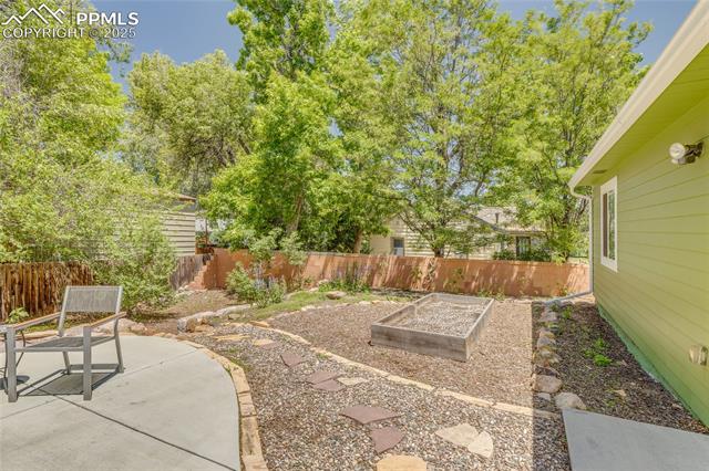 1607 N Chestnut Street