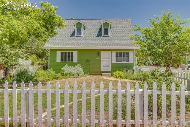 1607 N Chestnut Street