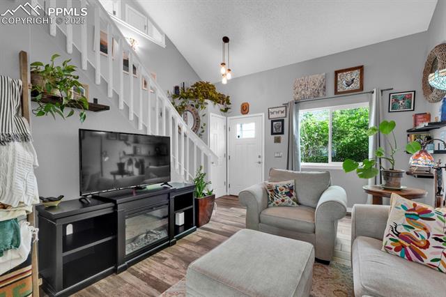 5528 Vermillion Bluffs Drive