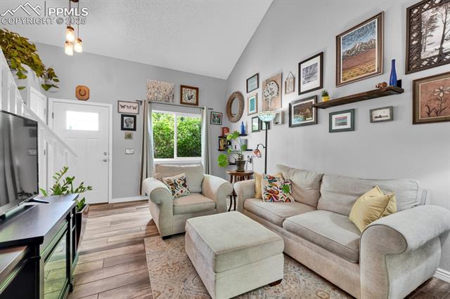 5528 Vermillion Bluffs Drive