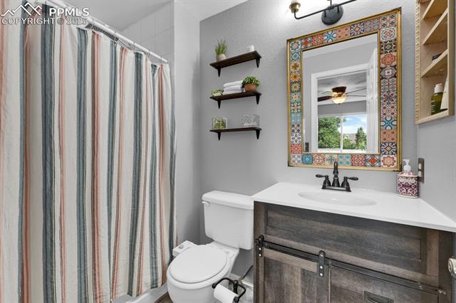 5528 Vermillion Bluffs Drive