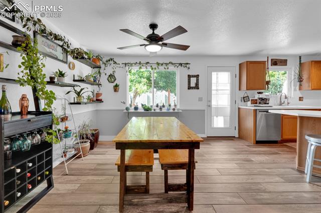 5528 Vermillion Bluffs Drive