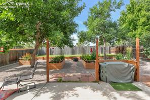 5528 Vermillion Bluffs Drive
