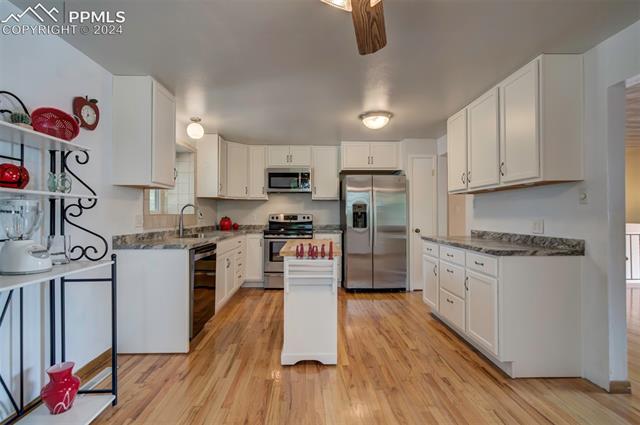 4603 Moffat Lane