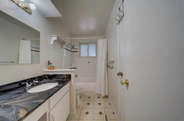 4603 Moffat Lane