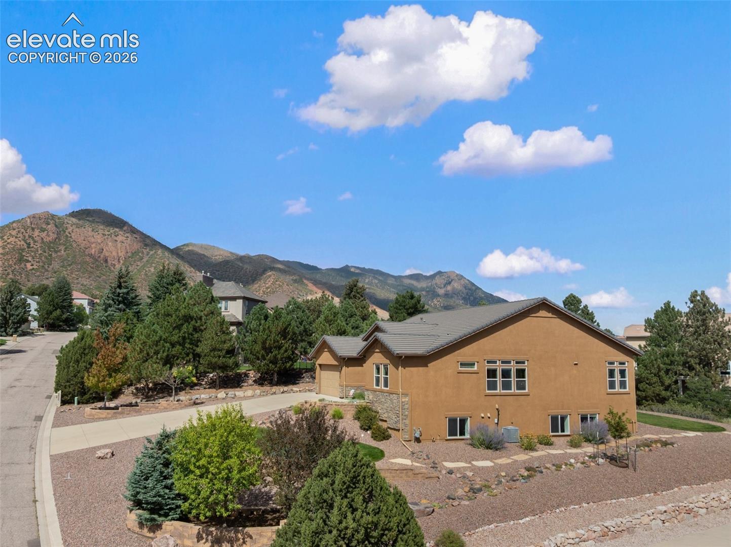 2620 Tamora Way