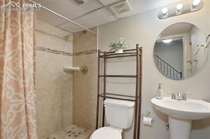 3423 Queen Anne Way