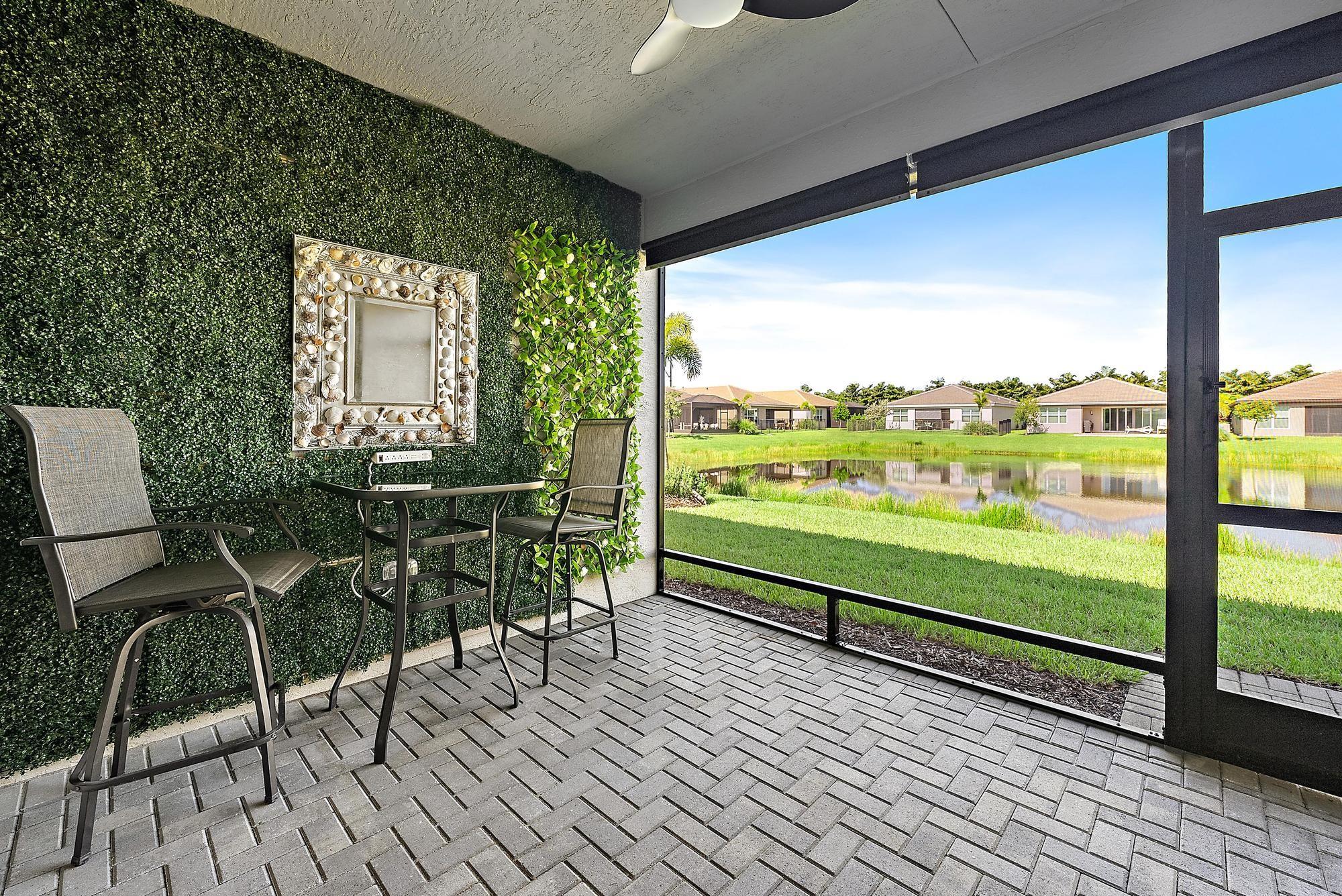 11816 SW Silverlake Falls Dr
