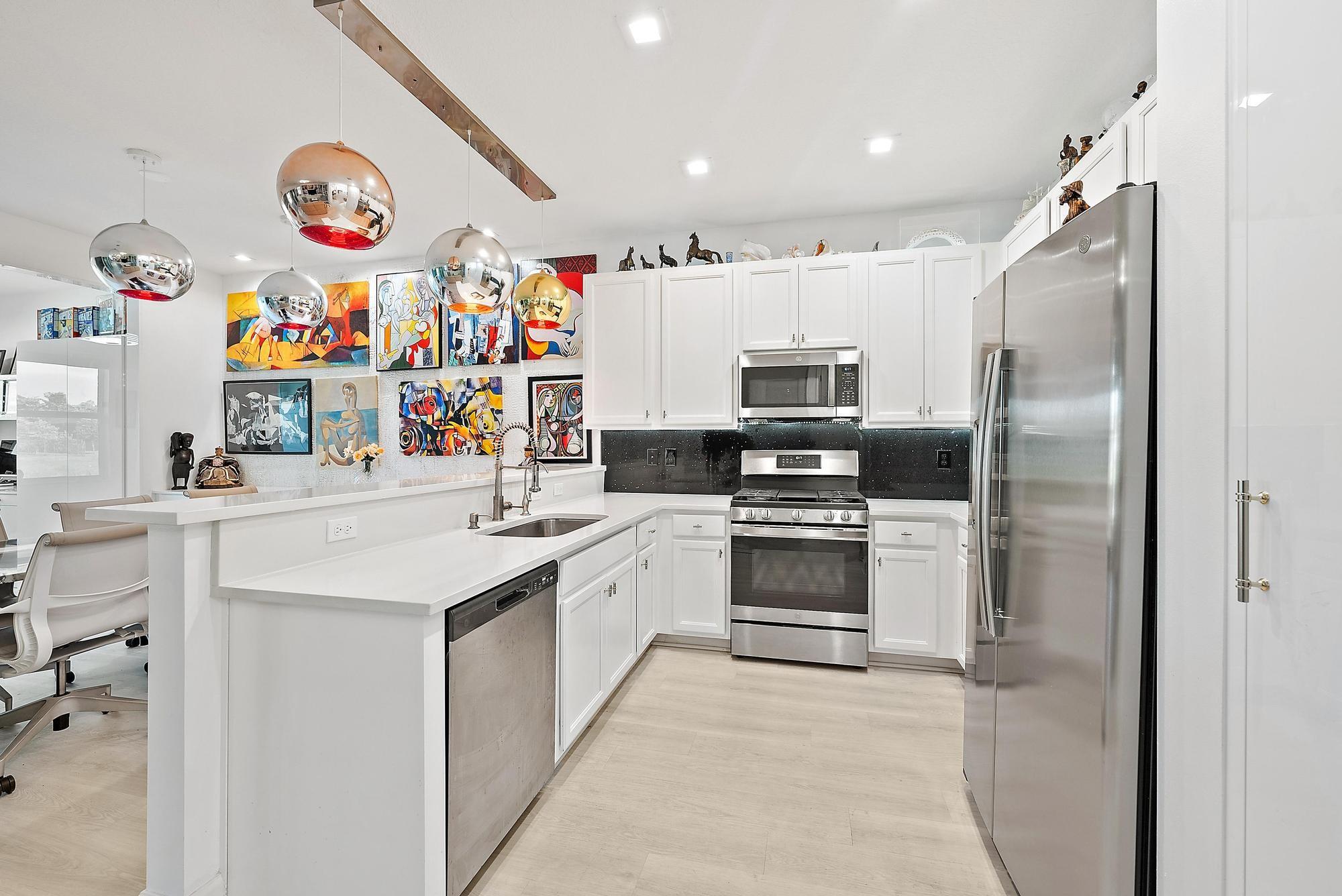 11816 SW Silverlake Falls Dr