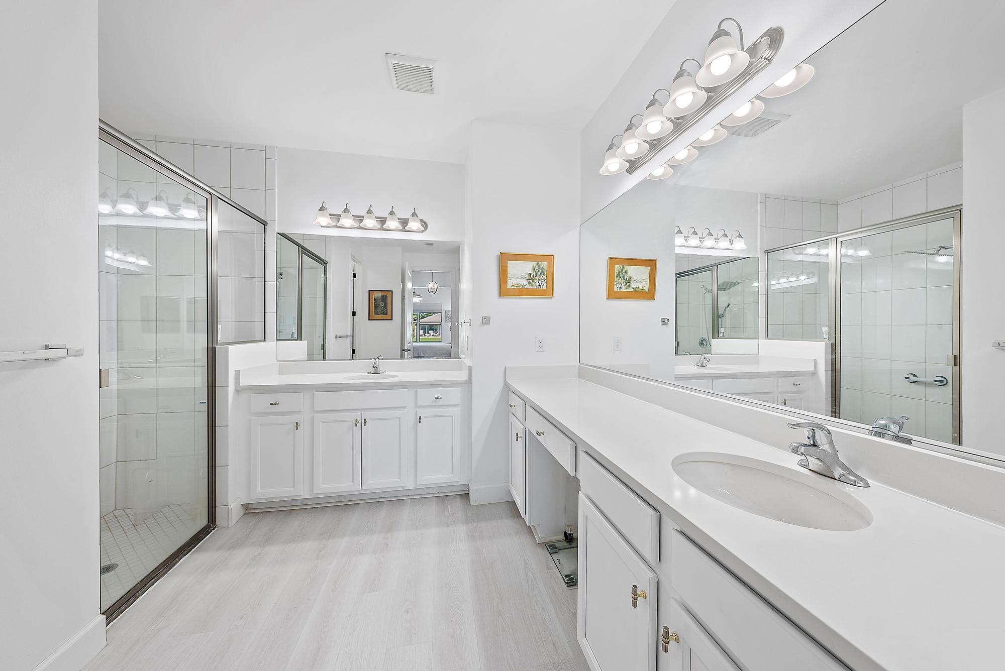 11816 SW Silverlake Falls Dr